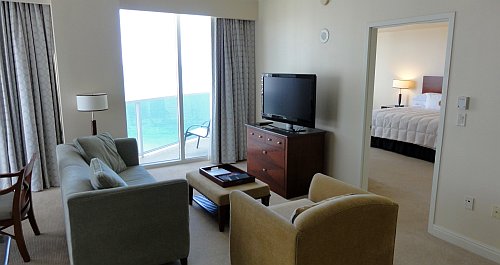 Trump International - Luxusszálloda az otthon kényelmével Floridában, az Atlanti-óceán partján