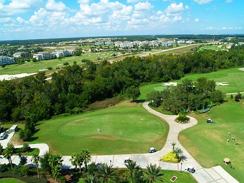 Luxus golf lakópark