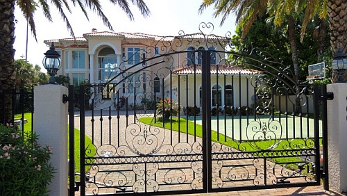 A Title Company szavatolja a vásárlás biztonságát egy floridai ingatlan megvásárlása esetén